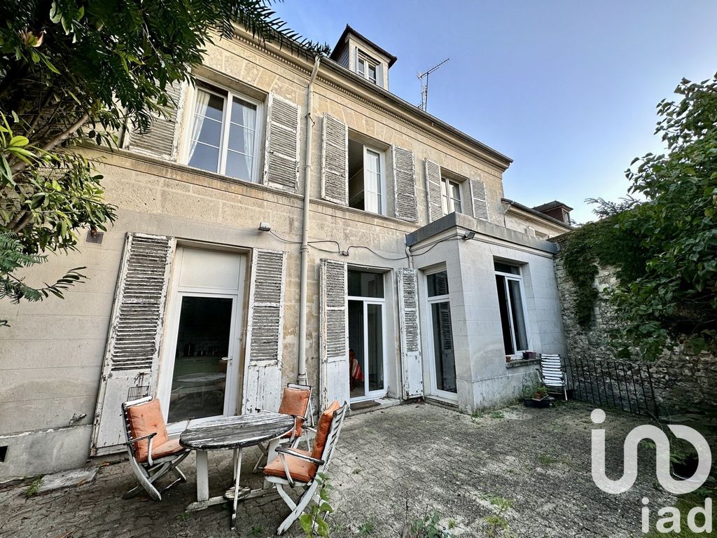 Achat maison à vendre 5 chambres 170 m² - Compiègne