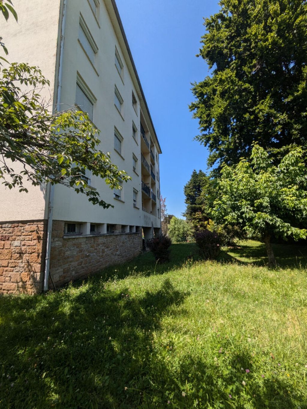 Achat appartement à vendre 3 pièces 74 m² - Figeac