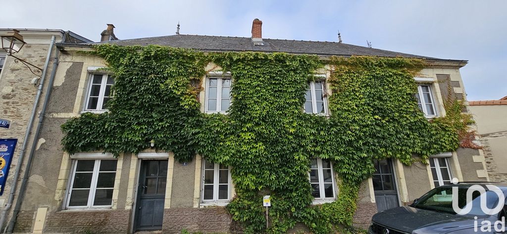 Achat maison à vendre 6 chambres 275 m² - Saint-Fiacre-sur-Maine