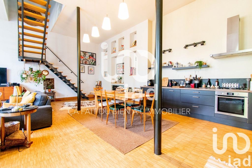 Achat maison à vendre 3 chambres 207 m² - Valencisse