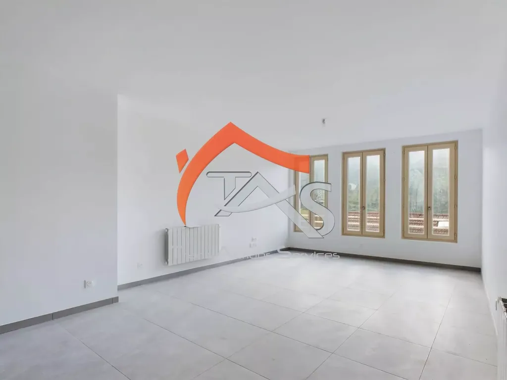 Achat appartement à vendre 3 pièces 75 m² - La Valla-en-Gier