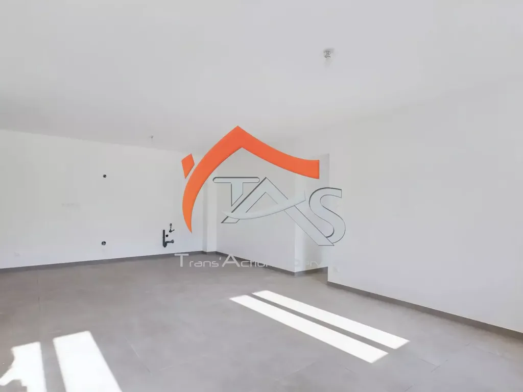 Achat appartement à vendre 4 pièces 95 m² - La Valla-en-Gier