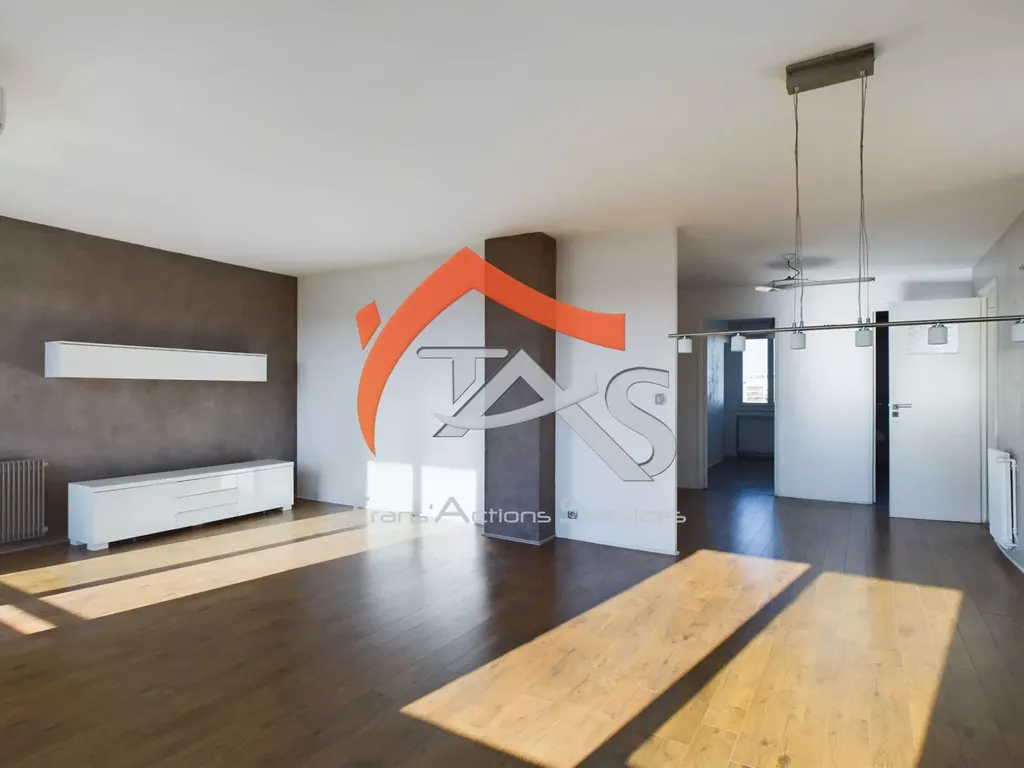 Achat appartement à vendre 3 pièces 74 m² - Lyon 7ème arrondissement