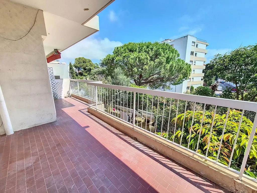 Achat appartement à vendre 3 pièces 54 m² - Cannes