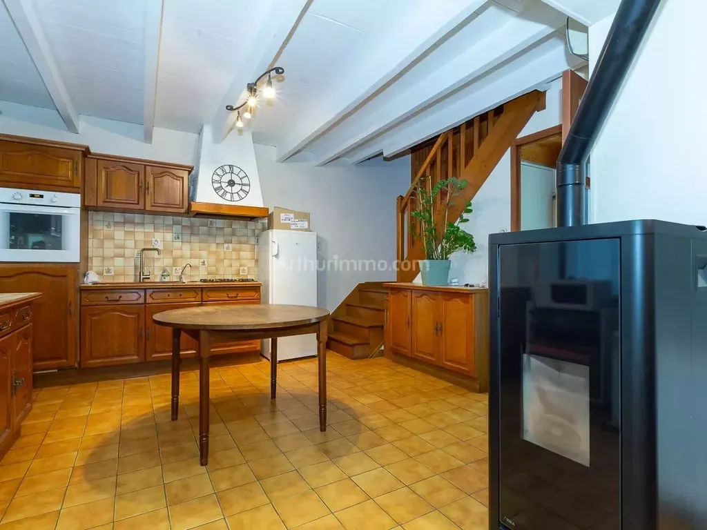 Achat maison à vendre 4 chambres 144 m² - Montalieu-Vercieu