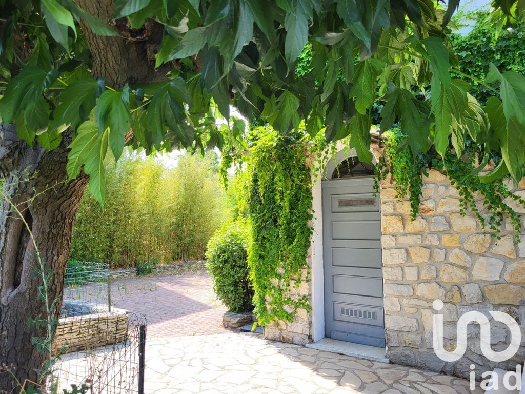 Achat maison à vendre 4 chambres 215 m² - Nîmes