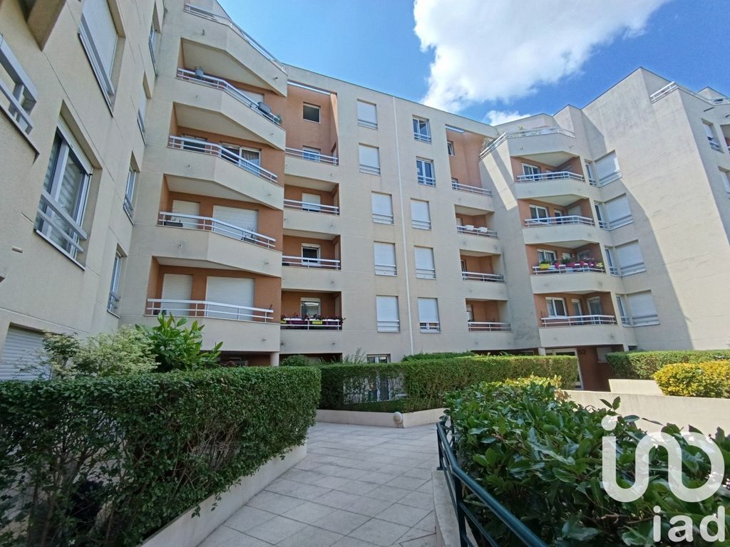 Achat appartement à vendre 3 pièces 69 m² - Châtillon