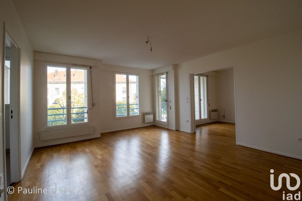 Achat appartement à vendre 3 pièces 67 m² - Rueil-Malmaison