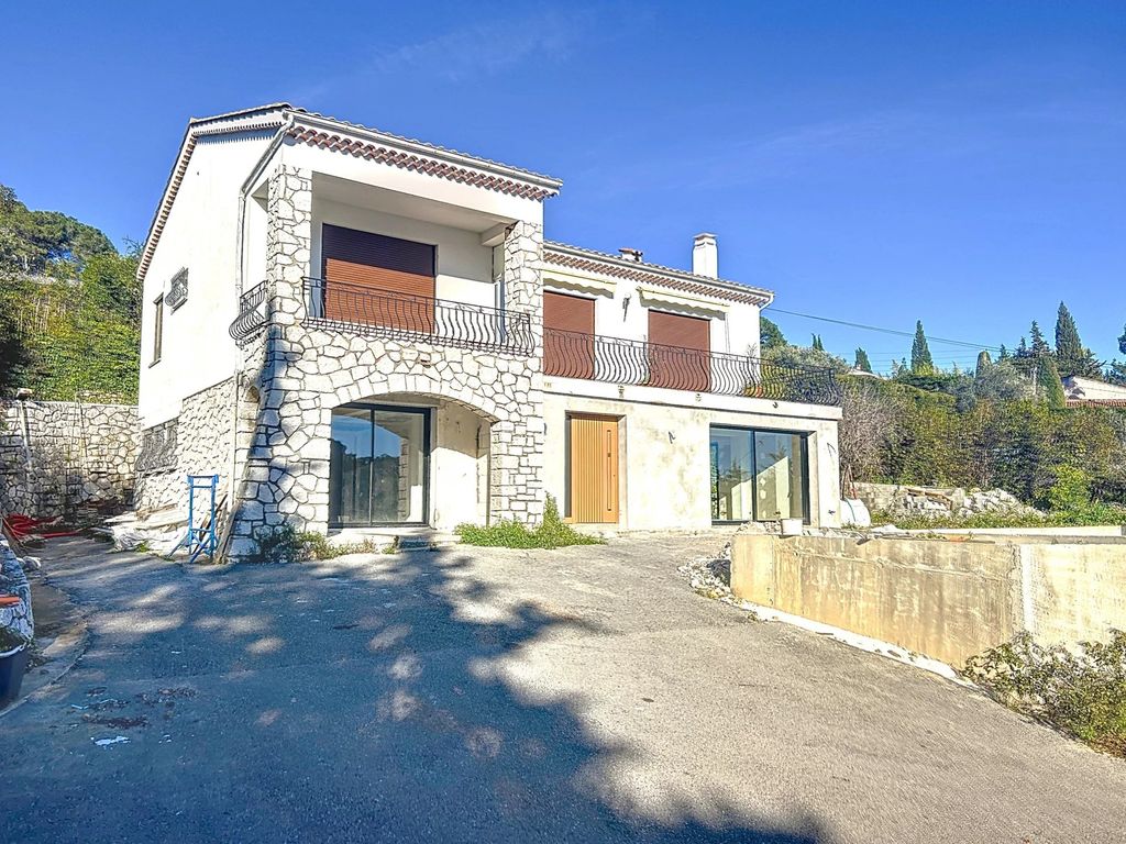 Achat maison à vendre 4 chambres 219 m² - Mougins