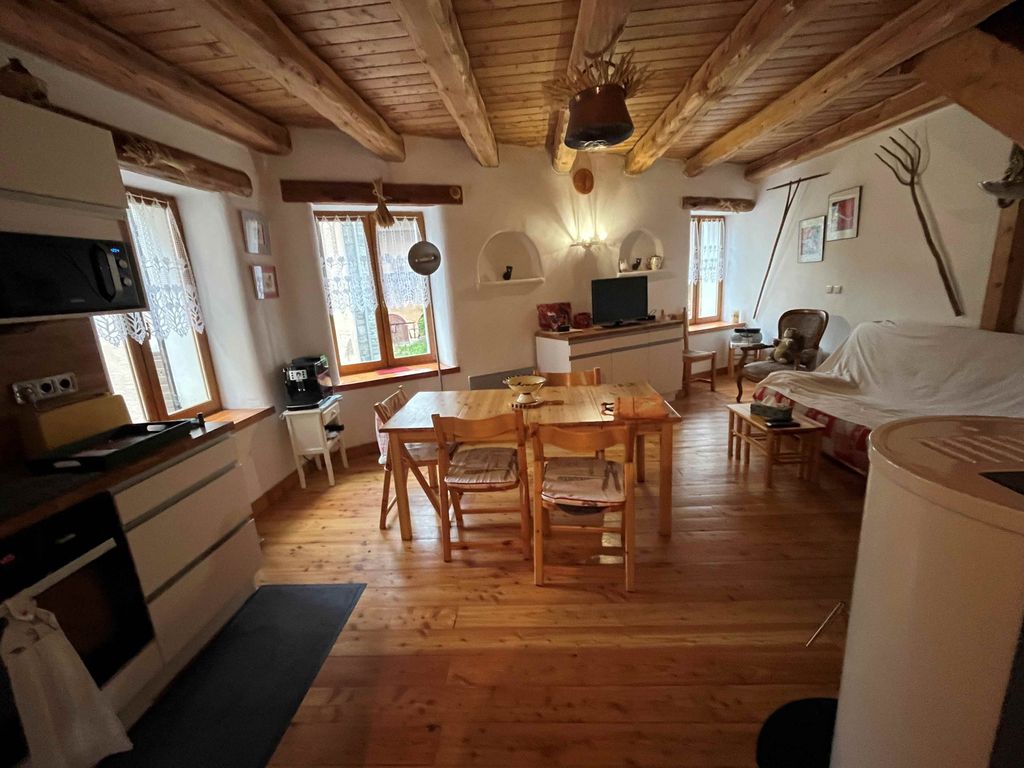 Achat appartement à vendre 2 pièces 54 m² - Aiguilles