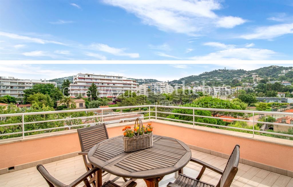 Achat appartement à vendre 4 pièces 94 m² - Cannes