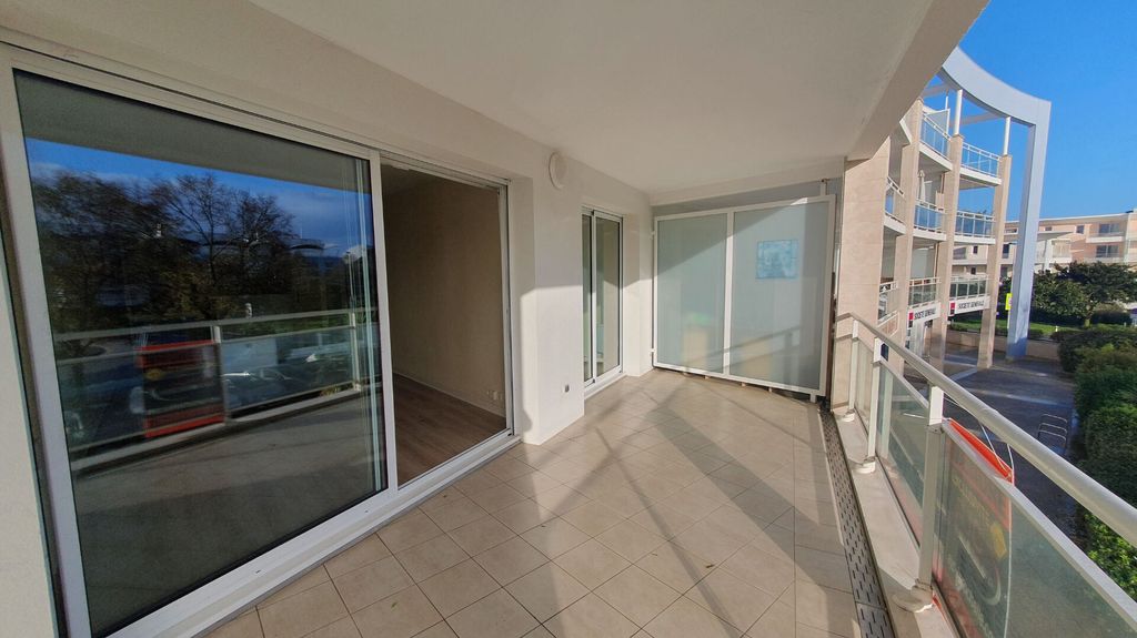 Achat appartement à vendre 2 pièces 53 m² - La Rochelle