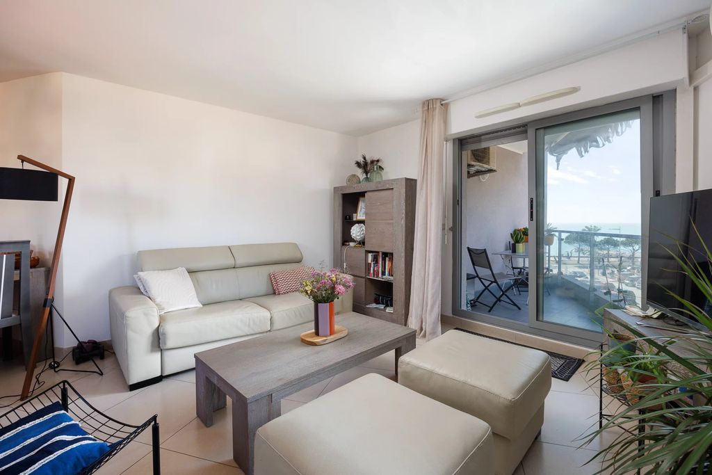 Achat appartement 3 pièce(s) Cagnes-sur-Mer