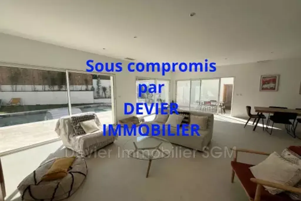 Achat maison à vendre 4 chambres 145 m² - Saint-Christol