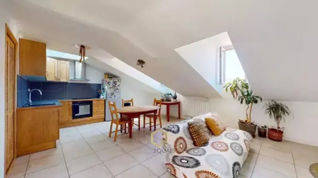 Achat appartement à vendre 4 pièces 61 m² - Nice