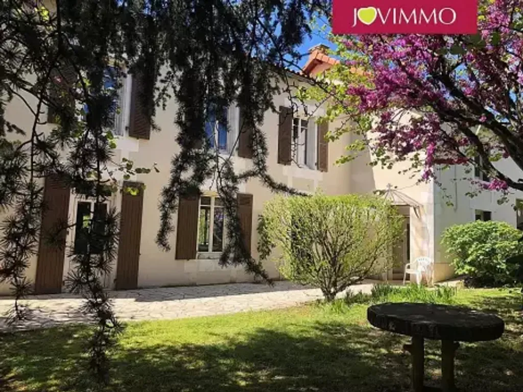 Achat maison à vendre 2 chambres 145 m² - Valdivienne