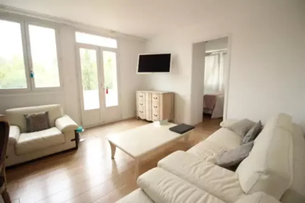 Achat appartement à vendre 3 pièces 57 m² - Marignane