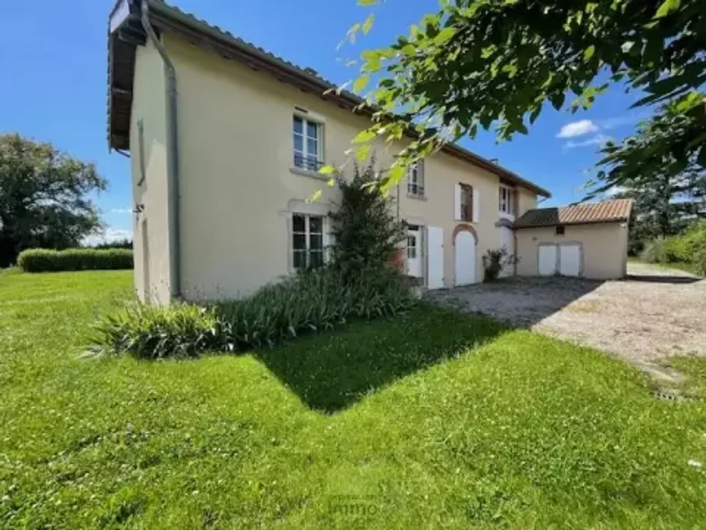 Achat maison à vendre 4 chambres 200 m² - Versailleux