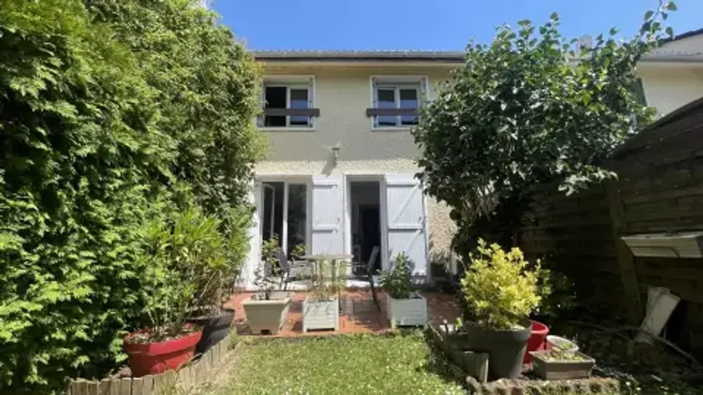 Achat maison à vendre 2 chambres 75 m² - Bouffémont