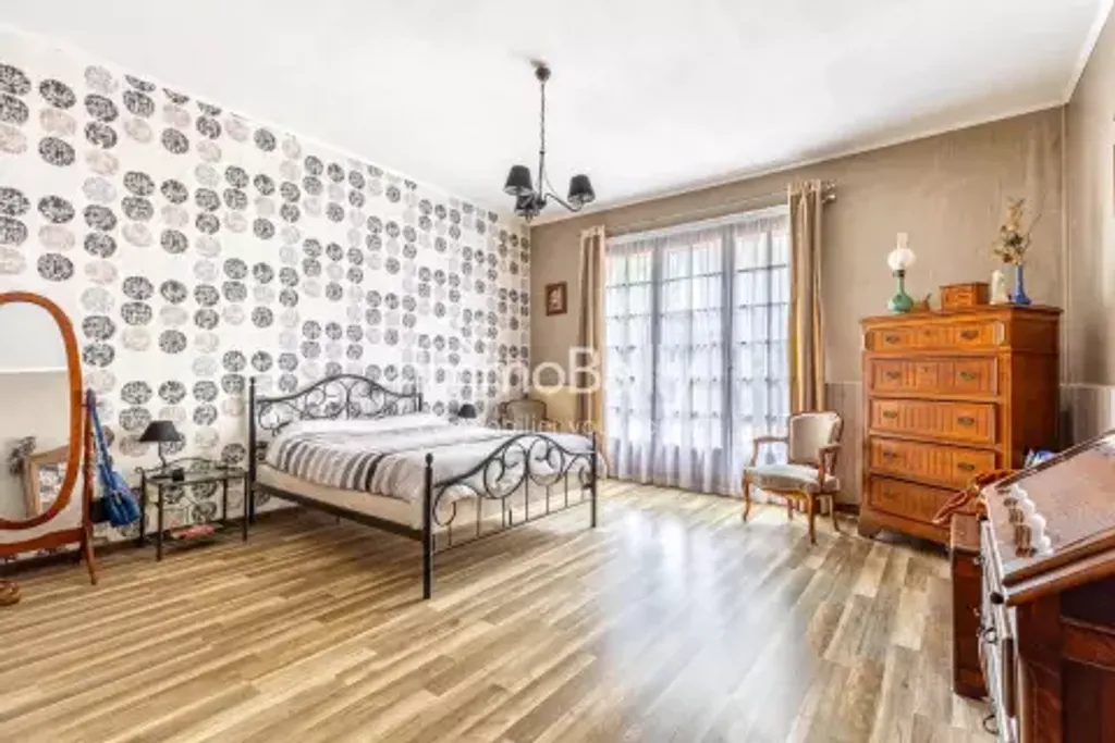 Achat maison à vendre 3 chambres 162 m² - Léognan