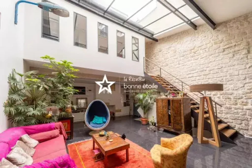 Achat loft à vendre 5 pièces 186 m² - Paris 19ème arrondissement