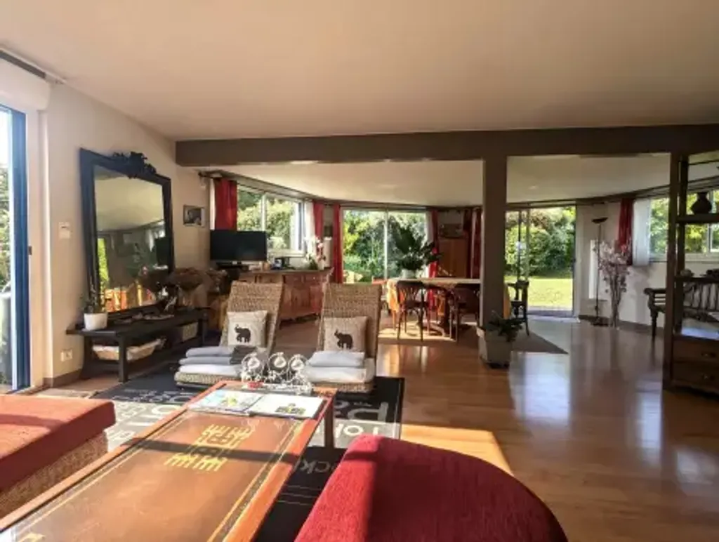 Achat maison à vendre 4 chambres 179 m² - Séné