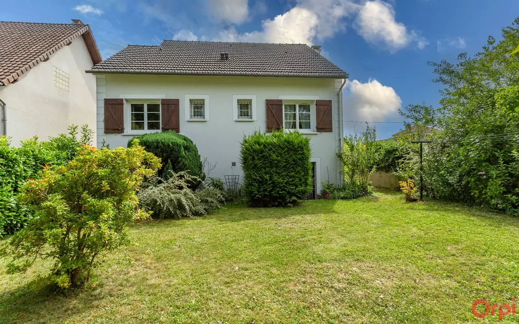 Achat maison à vendre 3 chambres 113 m² - Sainte-Geneviève-des-Bois