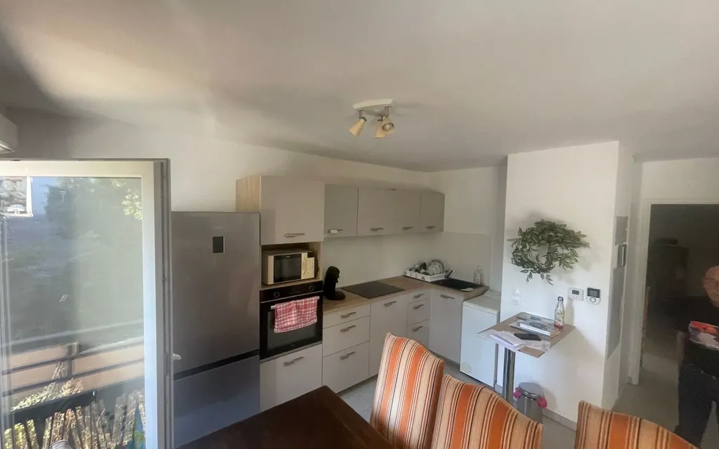 Achat appartement à vendre 3 pièces 63 m² - Six-Fours-les-Plages