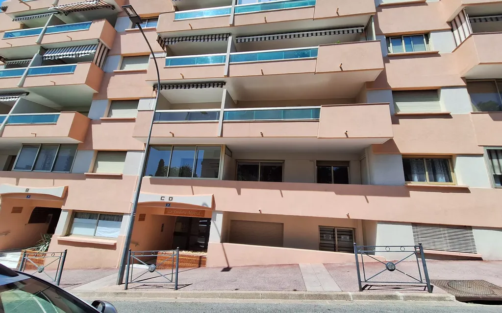 Achat appartement à vendre 3 pièces 63 m² - Saint-Raphaël