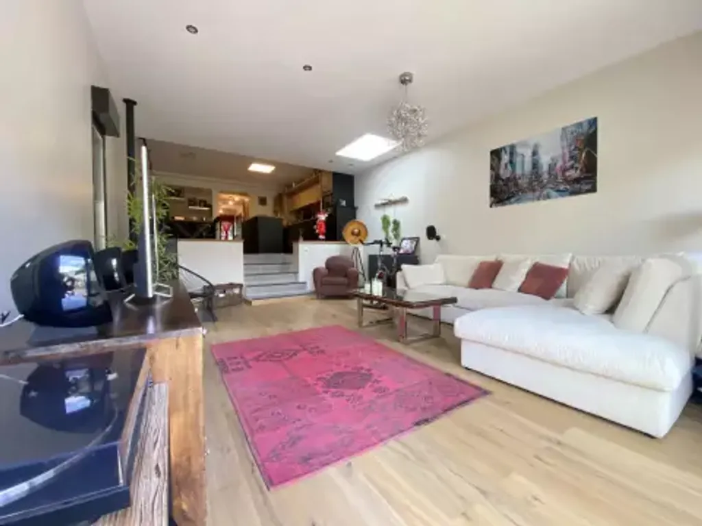 Achat maison à vendre 4 chambres 135 m² - Saint-Maur-des-Fossés