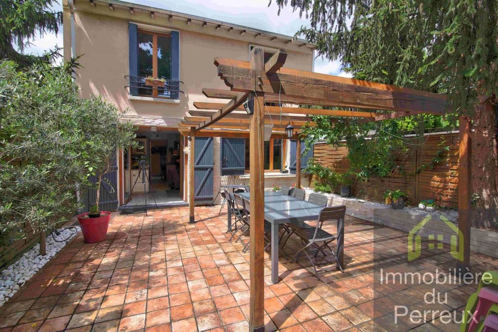 Achat maison à vendre 4 chambres 134 m² - Le Perreux-sur-Marne