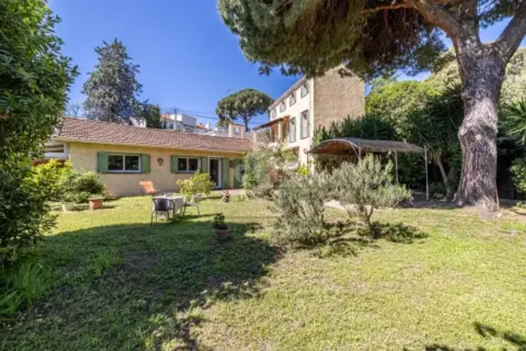 Achat maison à vendre 3 chambres 165 m² - Cannes