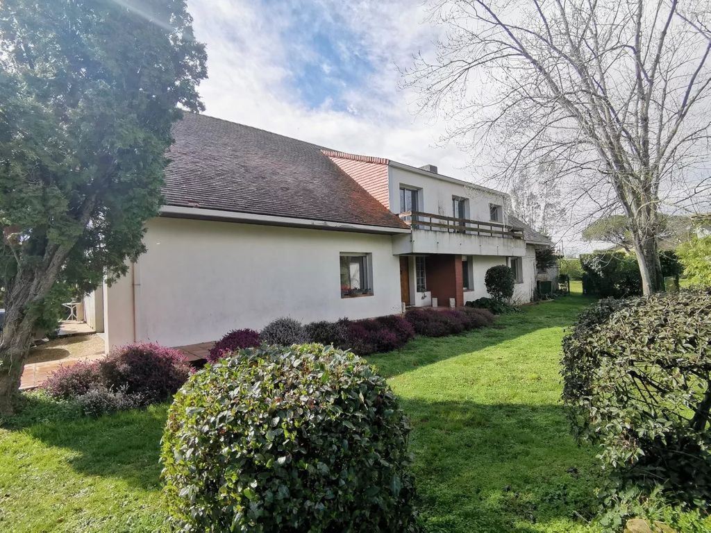 Achat maison à vendre 4 chambres 165 m² - Carbonne