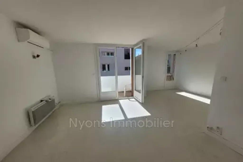 Achat appartement à vendre 3 pièces 63 m² - Nyons