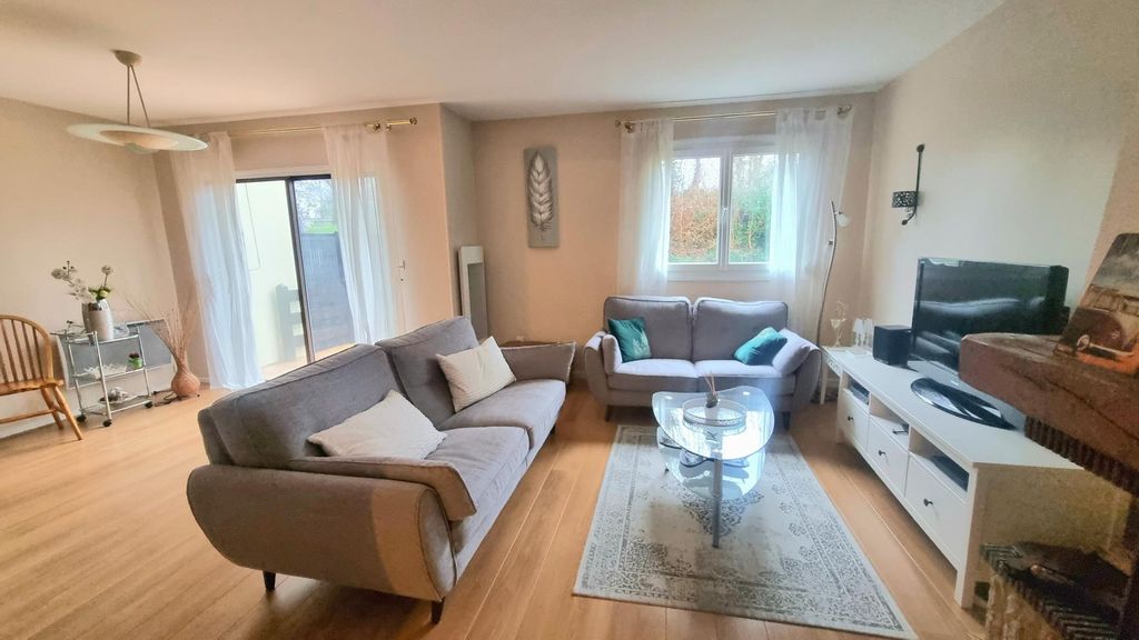 Achat maison à vendre 3 chambres 121 m² - Saint-Étienne-du-Rouvray