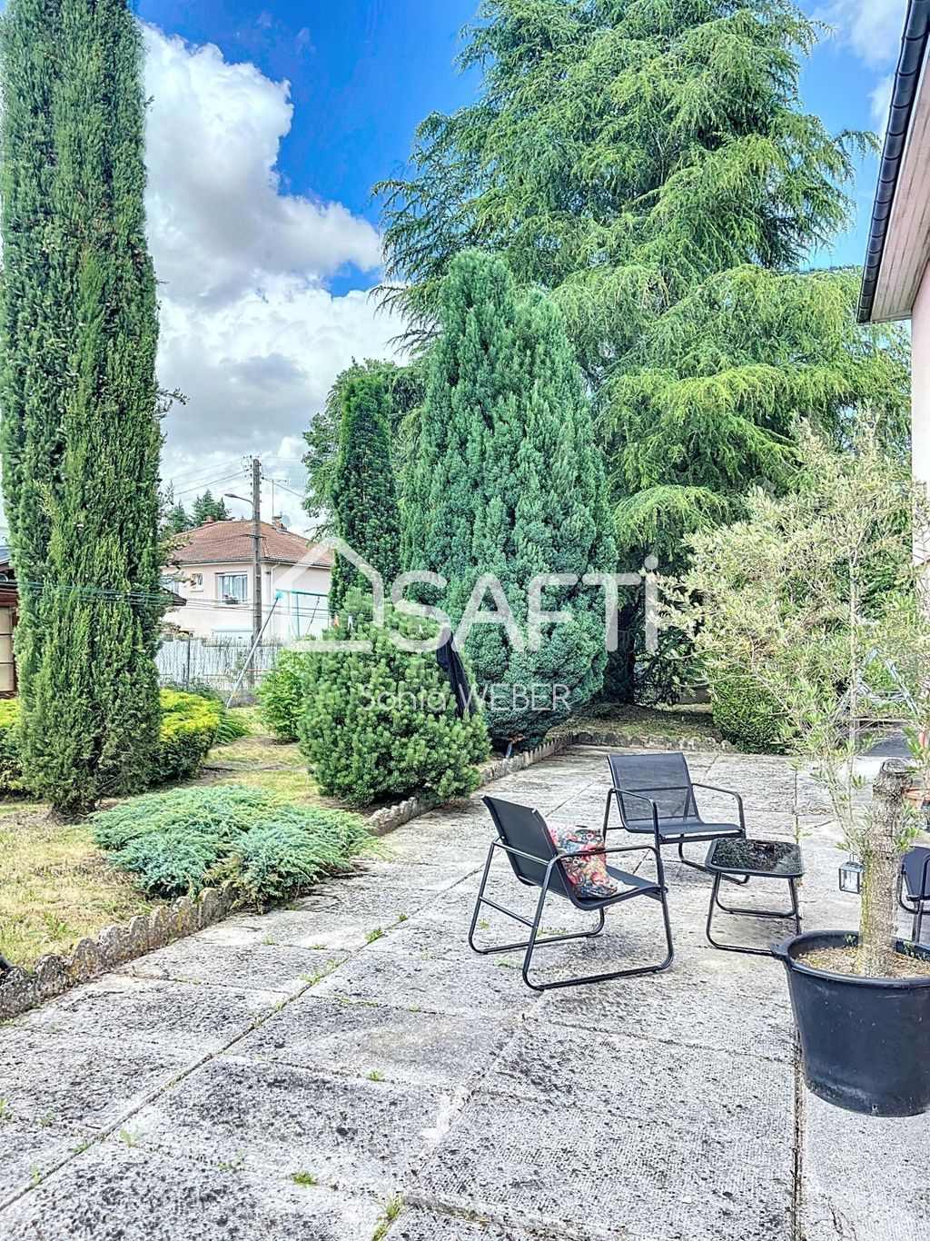 Achat maison à vendre 4 chambres 123 m² - Saint-Memmie