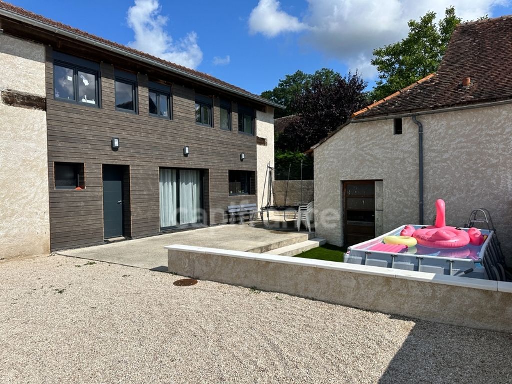 Achat maison à vendre 4 chambres 141 m² - Héry