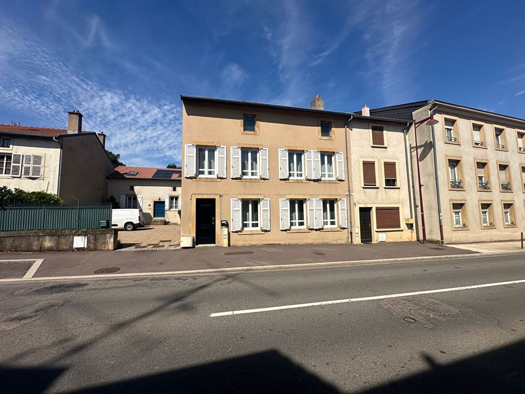 Achat maison à vendre 4 chambres 146 m² - Moulins-lès-Metz