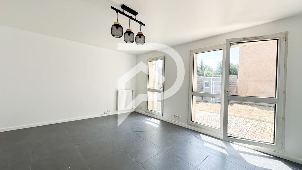 Achat maison à vendre 3 chambres 84 m² - Villepinte