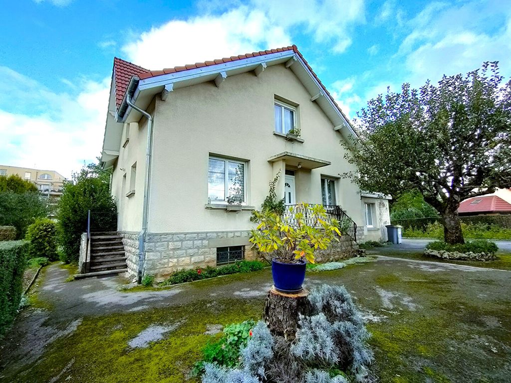 Achat maison à vendre 5 chambres 155 m² - Besançon