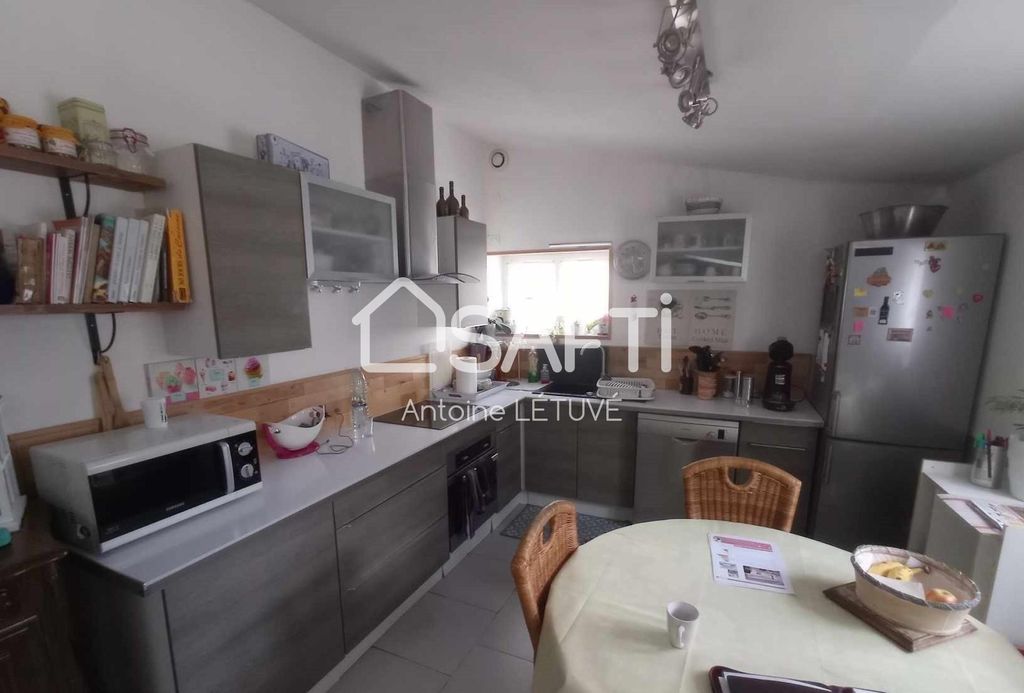 Achat maison à vendre 2 chambres 67 m² - Villers-Bretonneux