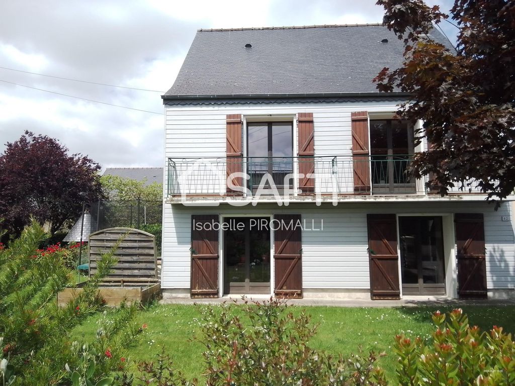 Achat maison à vendre 4 chambres 115 m² - Saint-Aubin-des-Châteaux