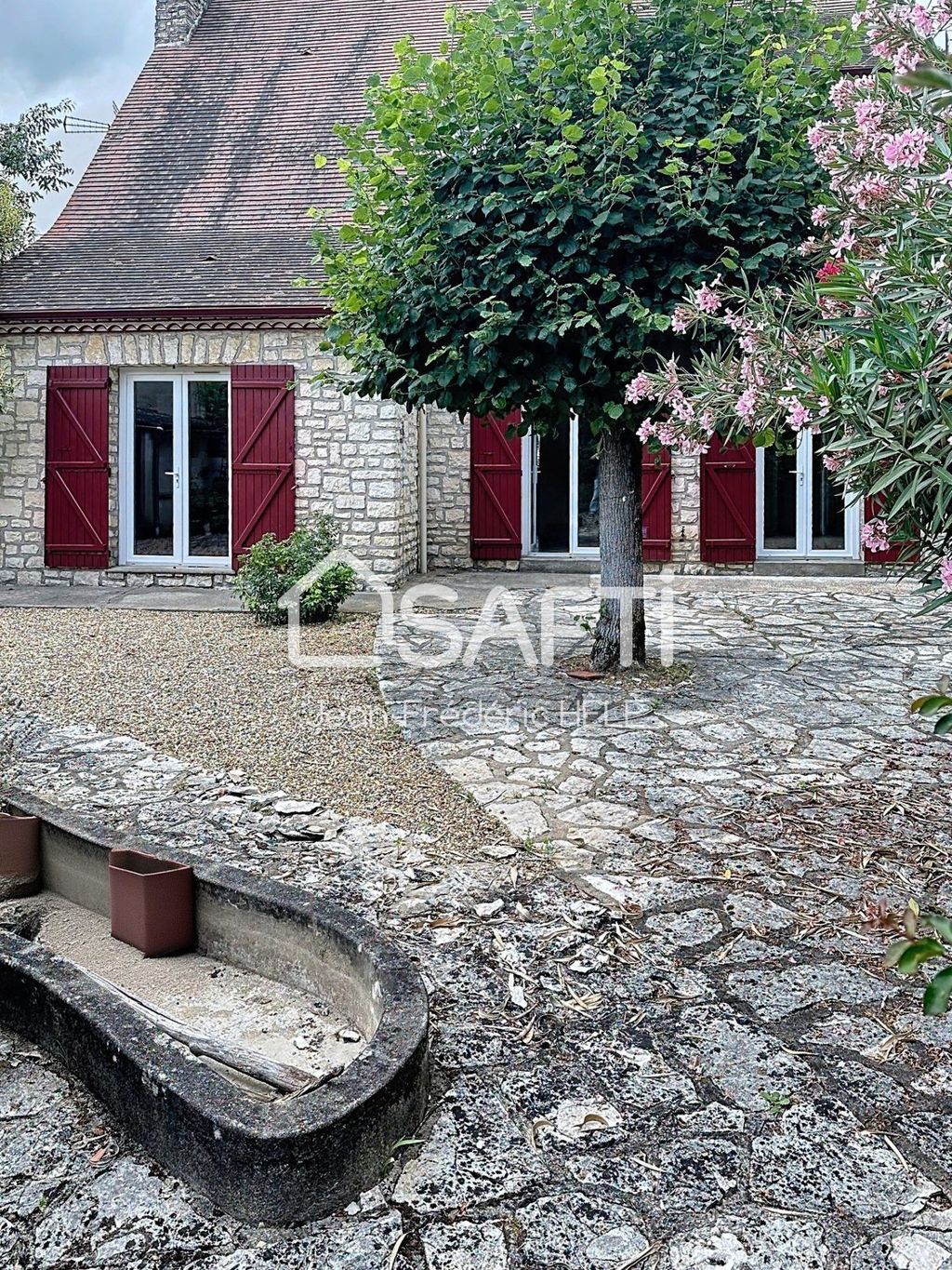 Achat maison à vendre 4 chambres 180 m² - Mussidan