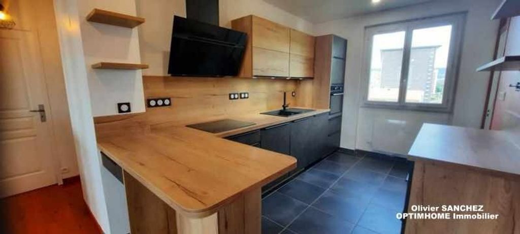 Achat appartement à vendre 4 pièces 69 m² - Clermont-Ferrand