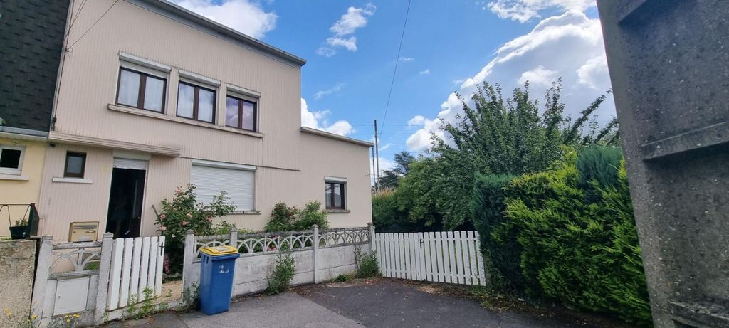 Achat maison à vendre 3 chambres 104 m² - Hirson