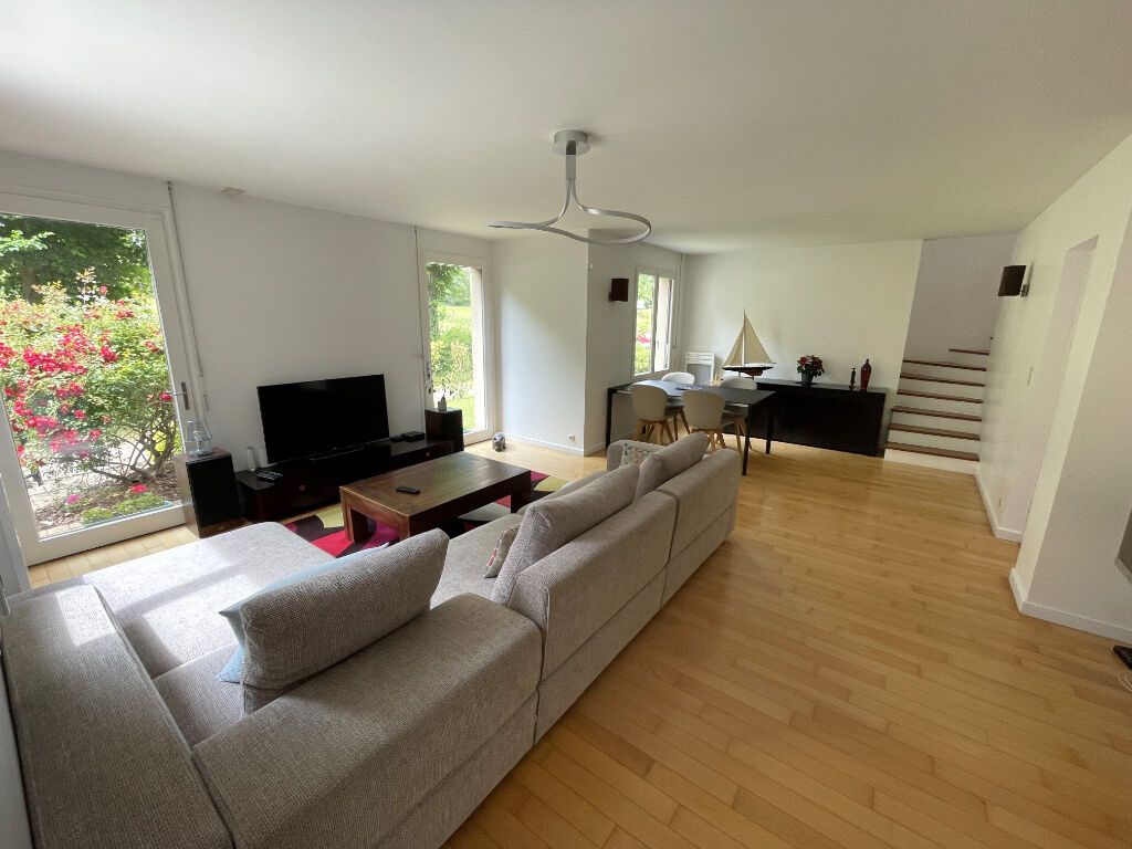 Achat maison à vendre 5 chambres 145 m² - Le Rheu