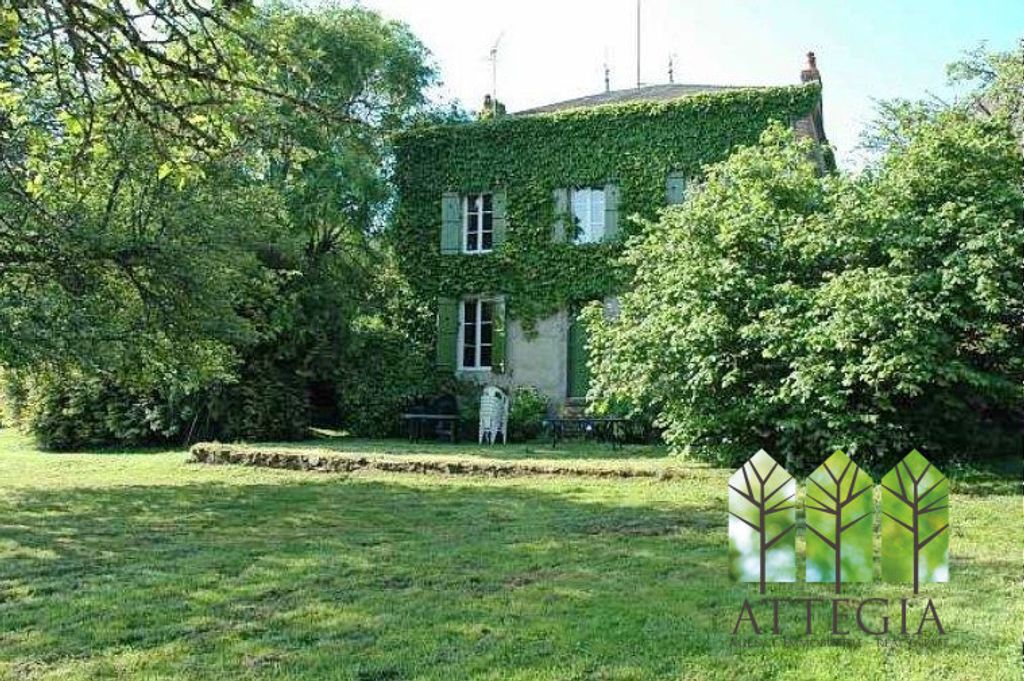 Achat maison à vendre 7 chambres 227 m² - Bonnat