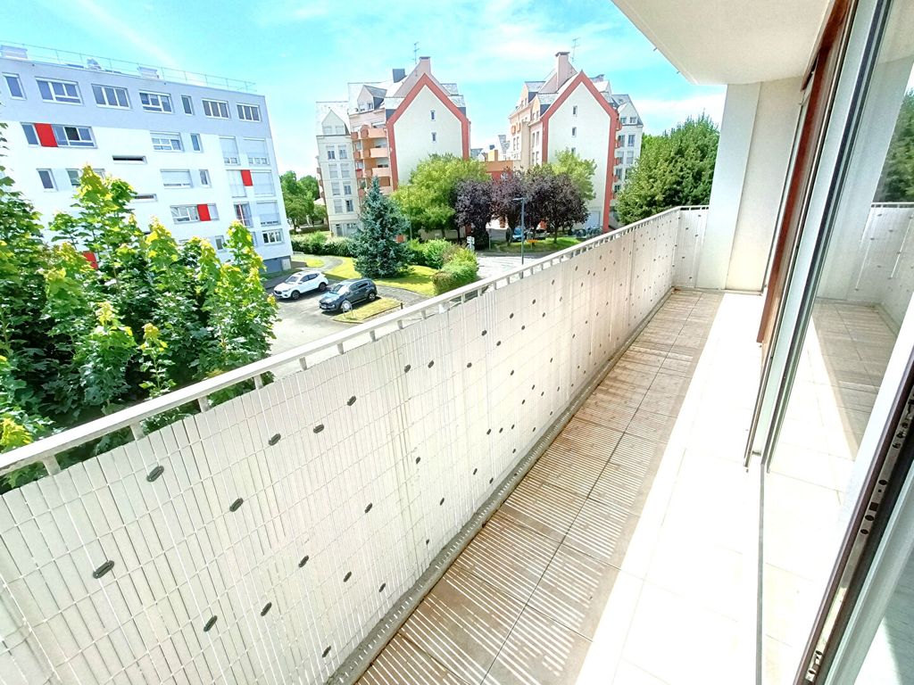 Achat appartement à vendre 6 pièces 102 m² - Laval