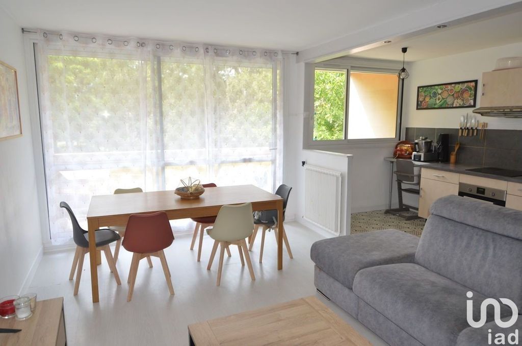 Achat appartement à vendre 3 pièces 76 m² - Maurepas