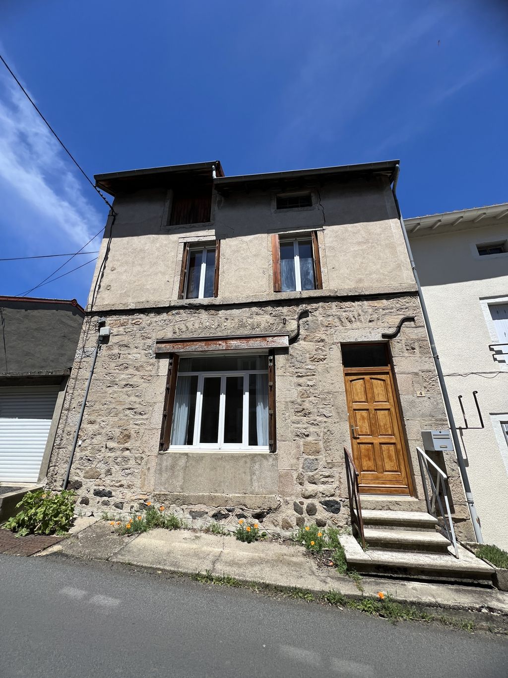 Achat maison à vendre 3 chambres 92 m² - Laussonne